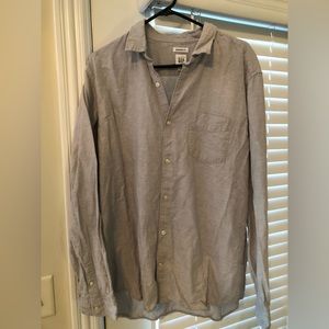 Men’s relaxed long sleeve button down GREAT condition